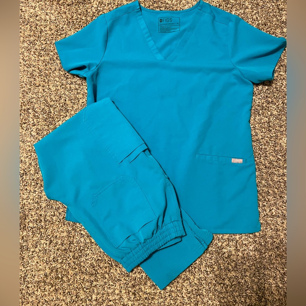 Teal Figs scrub set.